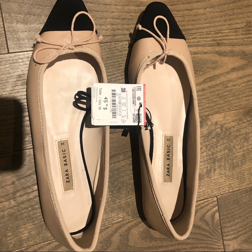 Beige and Black Zara Flats (size 38)